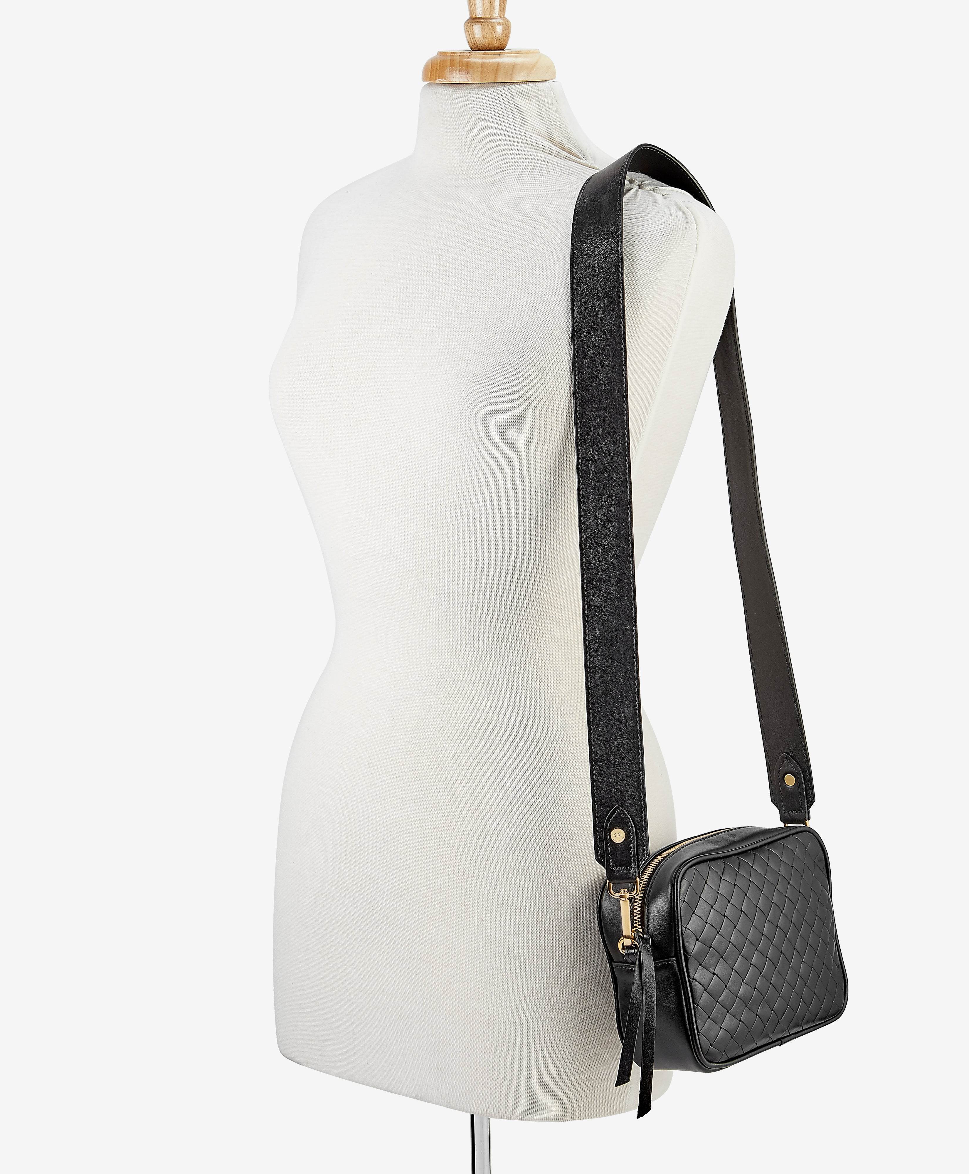 Ivy Mode Crossbody