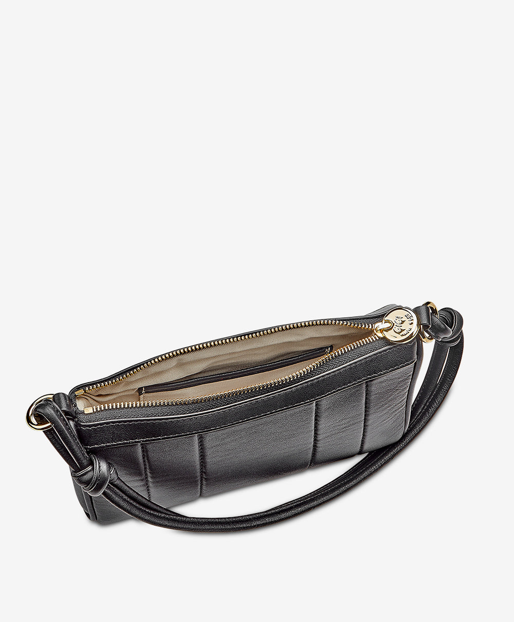 Majestad Brise Shoulder Bag