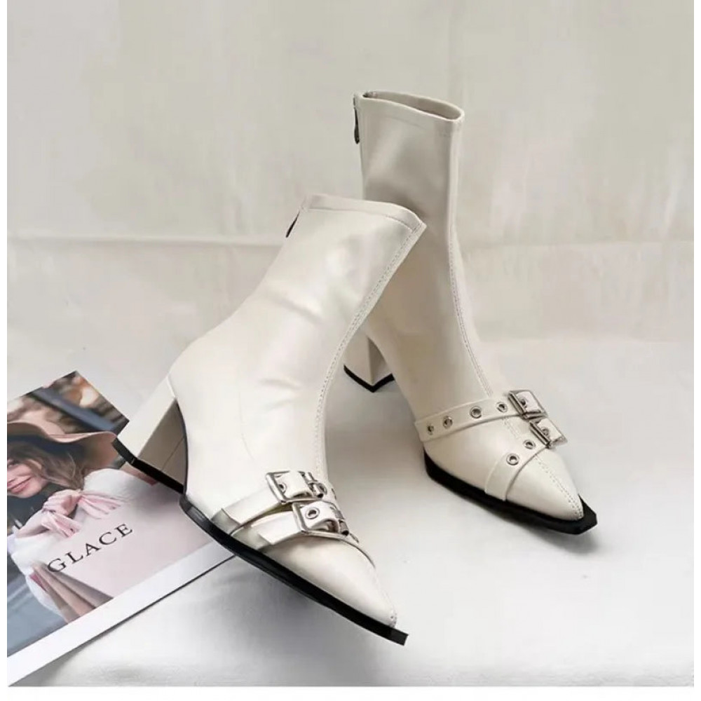 Frost Dawn Boots