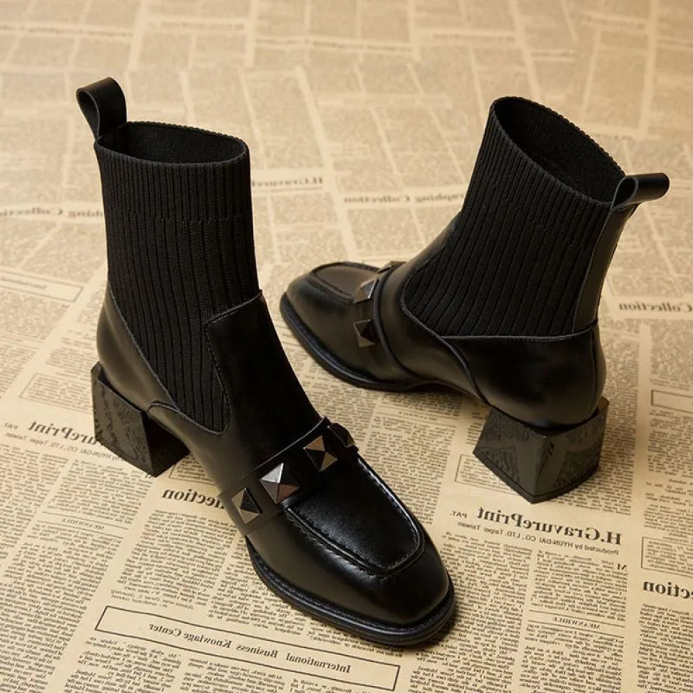 Lotus Boots